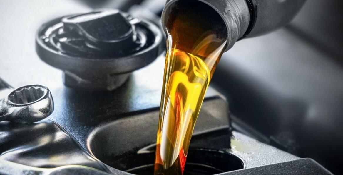 Rola olejów i płynów eksploatacyjnych w utrzymaniu wydajności w Fordzie