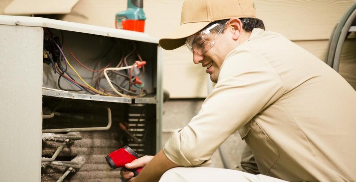 Procedury serwisowe dla pomp do szamba – co obejmują?