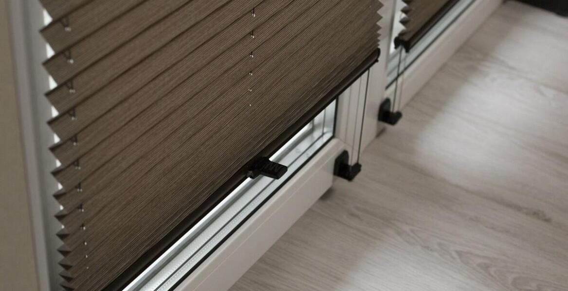 Różnorodność zastosowań bambusowych plis w aranżacji okien