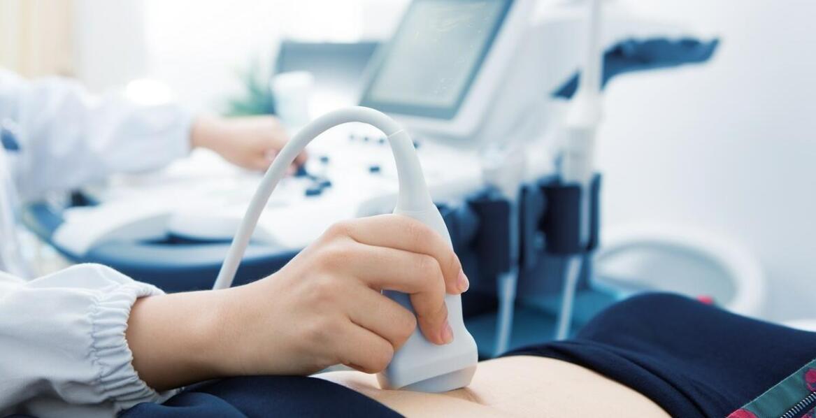 Jak badania USG bez skierowania przyspieszają diagnozę chorób w jamie brzusznej?