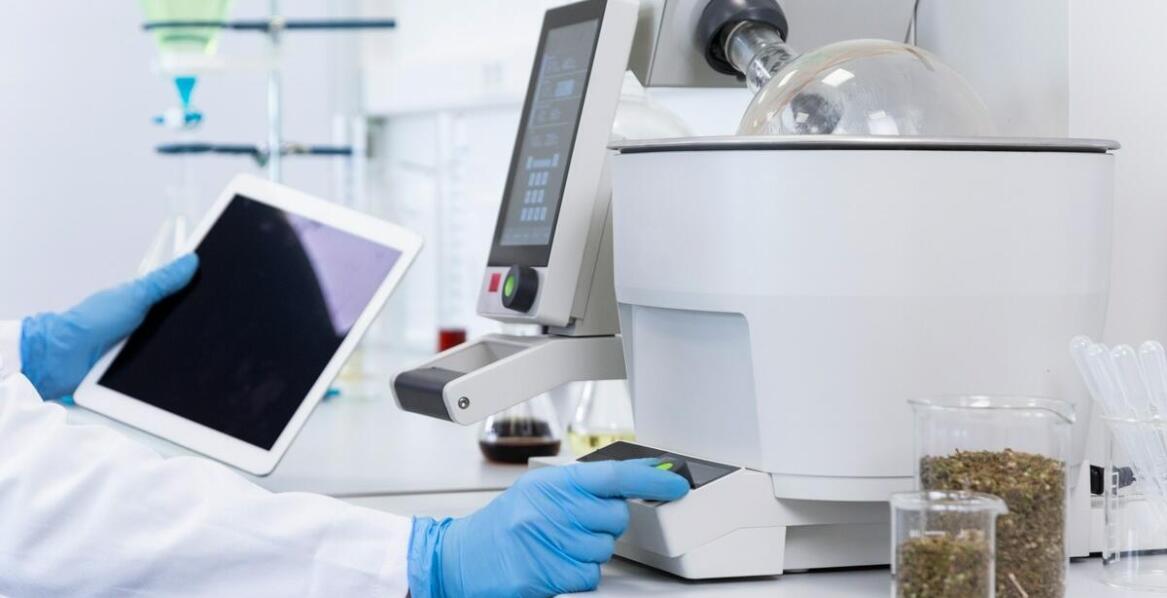 Zastosowanie laboratoryjnych suszarek w analizie materiałowej