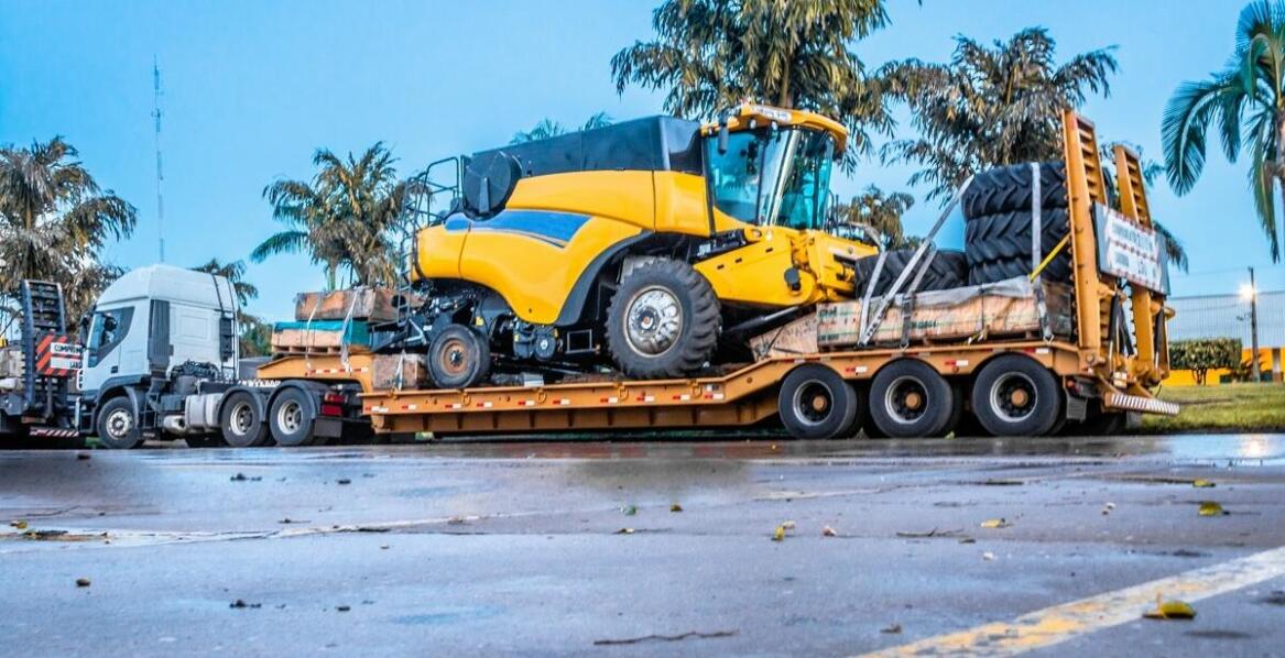 Znaczenie specjalistycznej floty pojazdów w transporcie kombajnów.