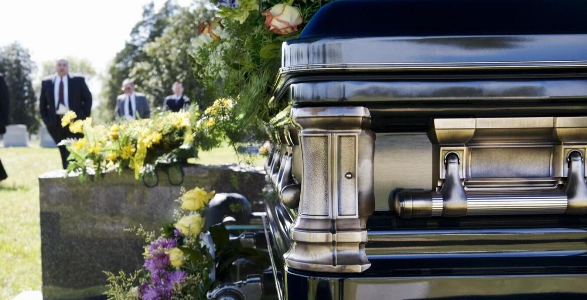 Zakład pogrzebowy w Zabłudowie: Przewodnik po dostępnych usługach