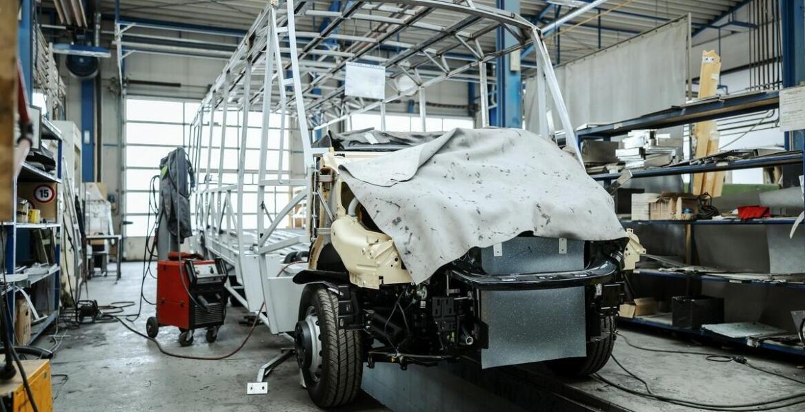 Rola kompozytów w poprawie bezpieczeństwa specjalnych pojazdów