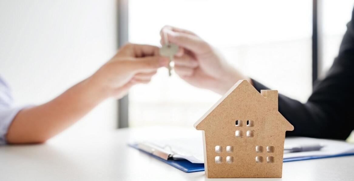 Jak upewnić się, że sprzedawca ma prawo do dysponowania tą nieruchomością?