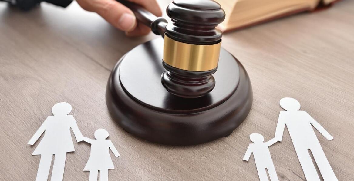 Prawne wyzwania przy ustalaniu miejsca zamieszkania dziecka po rozwodzie