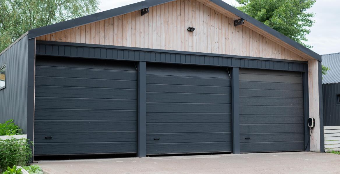 Wie entwirft man eine Luxusgarage passend zu einem prestigeträchtigen Anwesen?