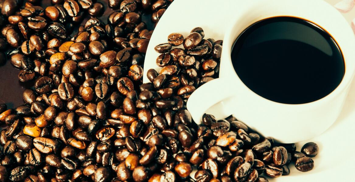How do precise temperature settings affect the taste of coffee?