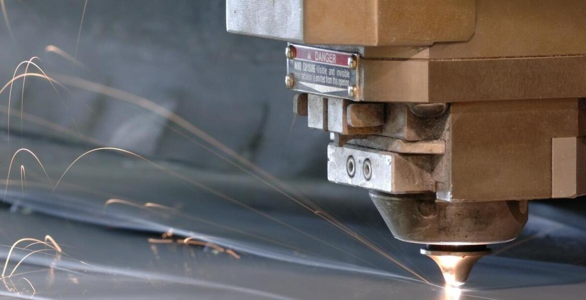 Druckstähle in der Energie- und Industriebranche – wie wählt man die richtige Güte aus?