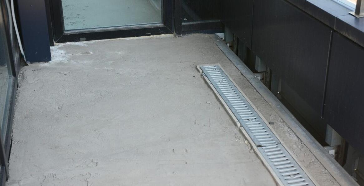 Betonrinnen in Entwässerungssystemen für den Wohnungsbau